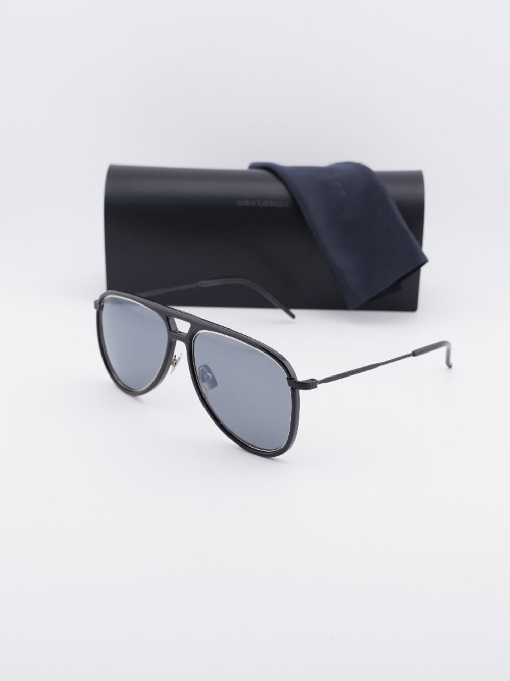 Saint Laurent CLASSIC 11R 002 Aviator Sunglasses - Black / Silver